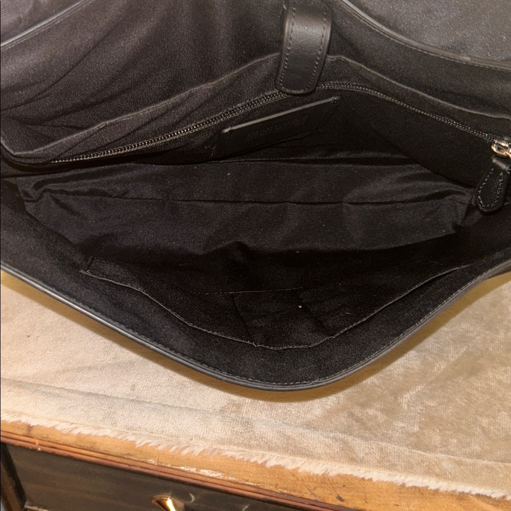 Coach Metropolitan Soft Courier Bag NWOT - Picture 14 of 15